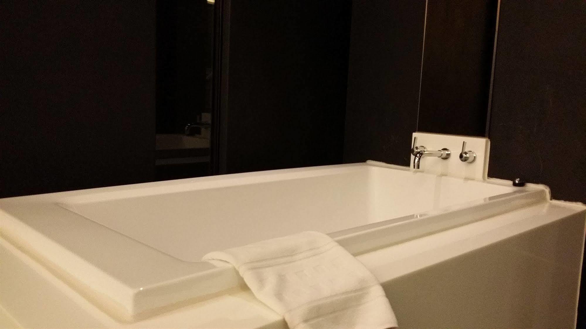 Hotel Oscar Suite Gunsan Exterior photo